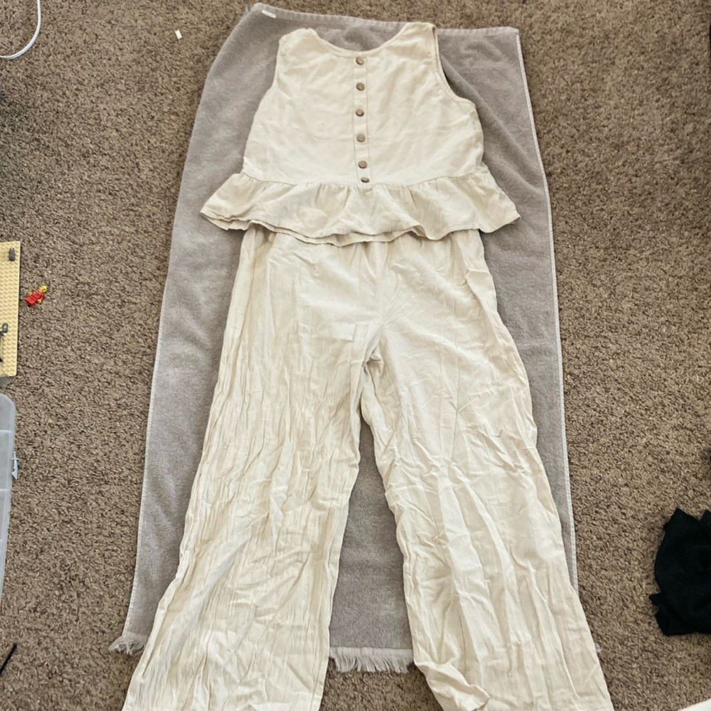 Linen top and bottom